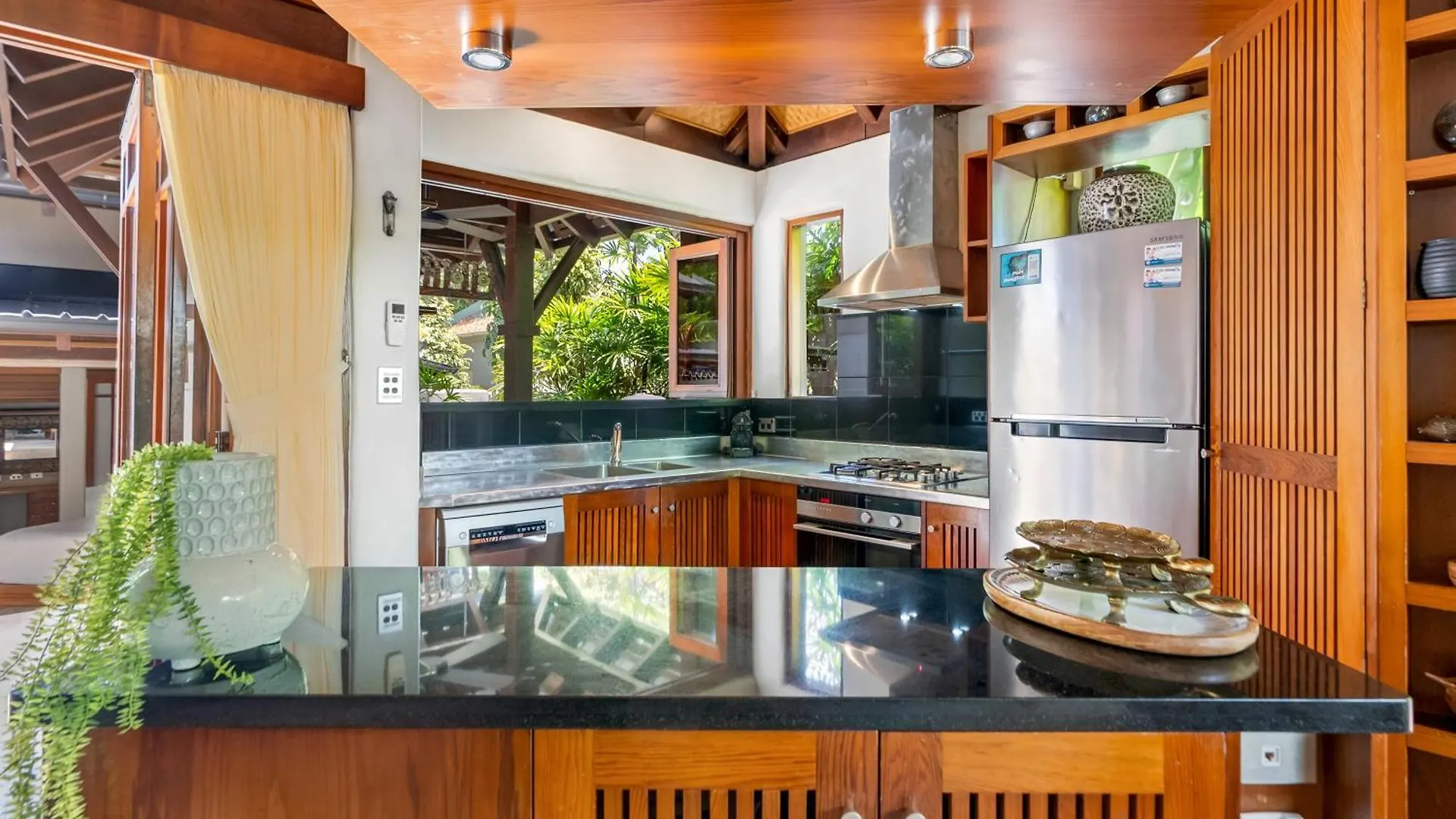 Paradiso Pavilion - An Intimate Bali-Style Haven Australia