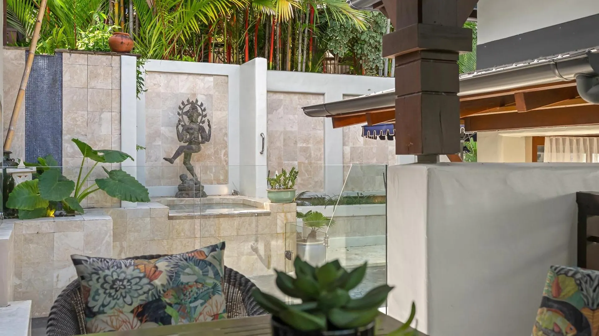 Villa Paradiso Pavilion - An Intimate Bali-Style Haven Australia